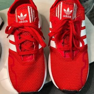 Adidas swift run shoes